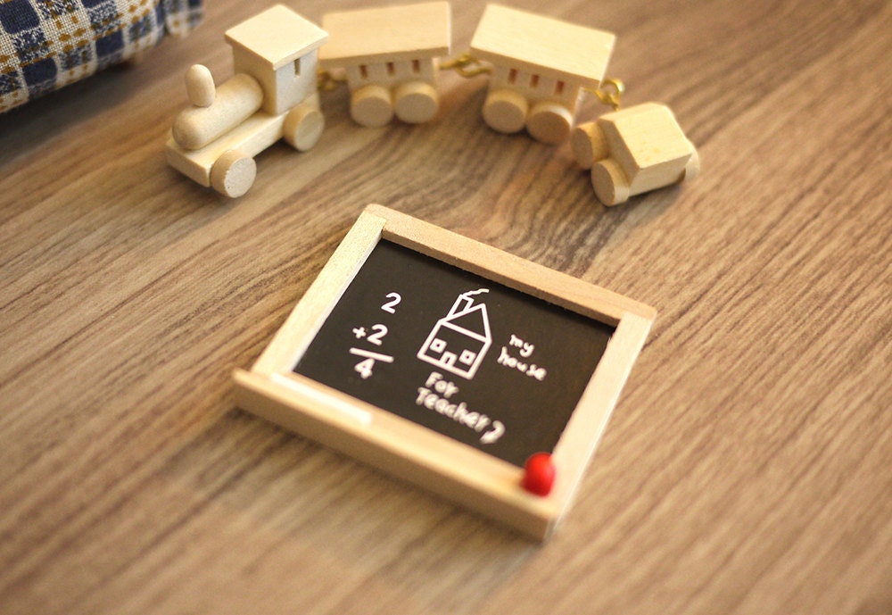 Dollhouse Supplies blackboard dolls house 1 12 scale miniature - G034