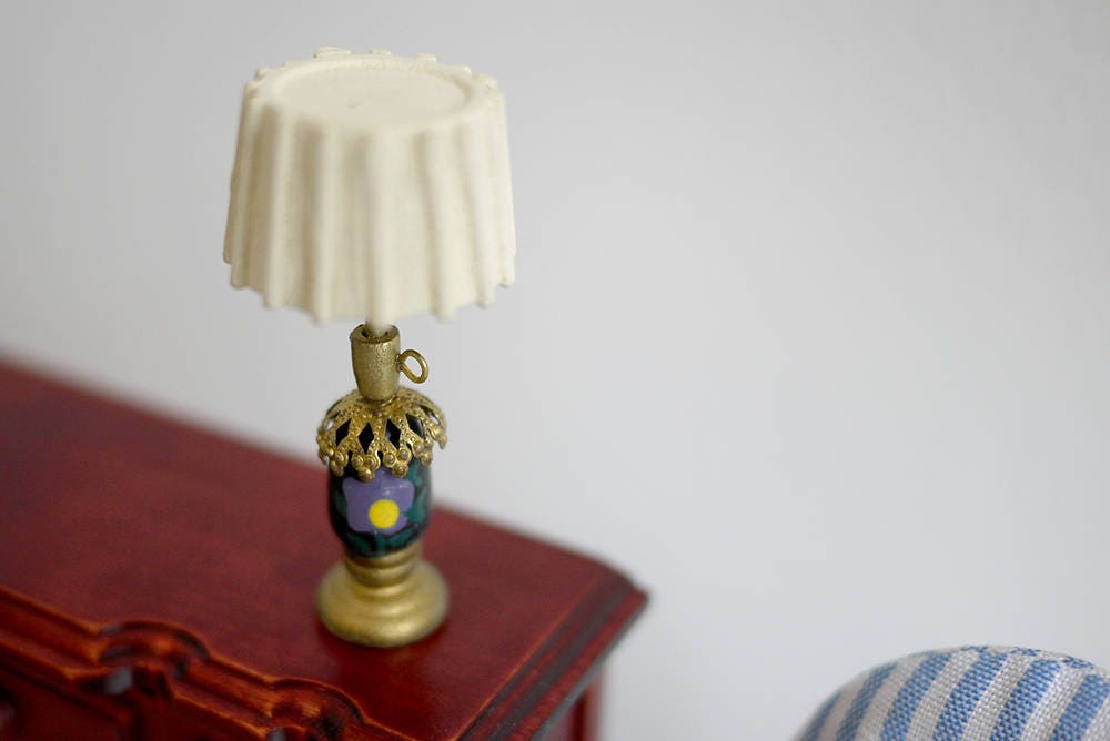 Miniature Table Lamp 1:12 Scale Dollhouse Lighting Fixture living room table light - C078