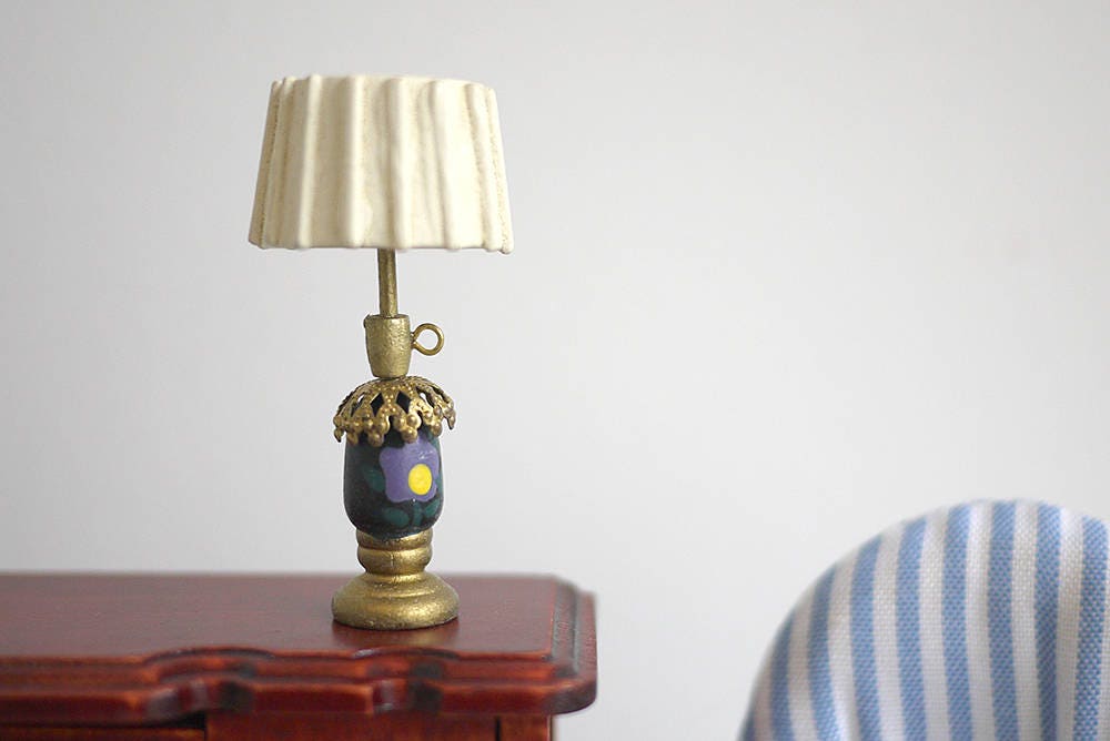 Miniature Table Lamp 1:12 Scale Dollhouse Lighting Fixture living room table light - C078