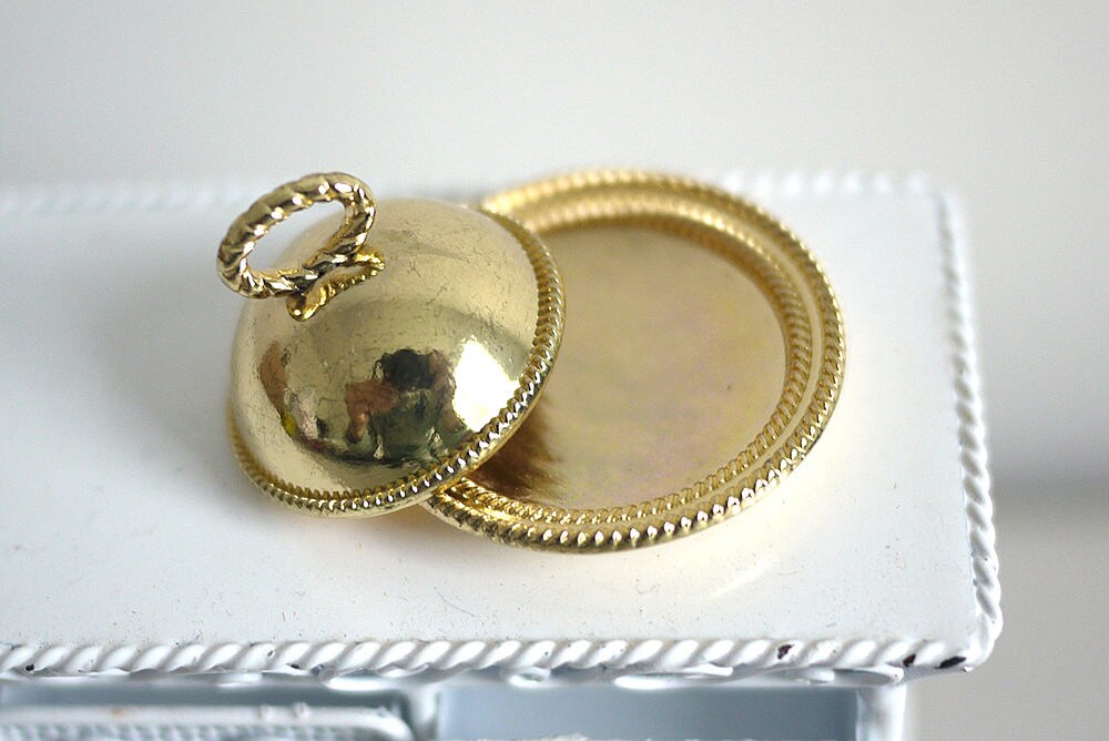 1:12 Scale Miniature Round Serving Tray with Dome Cover, Set of 2, 1-5/16 inch dia., DIY Dollhouse Supply (gold) (small)