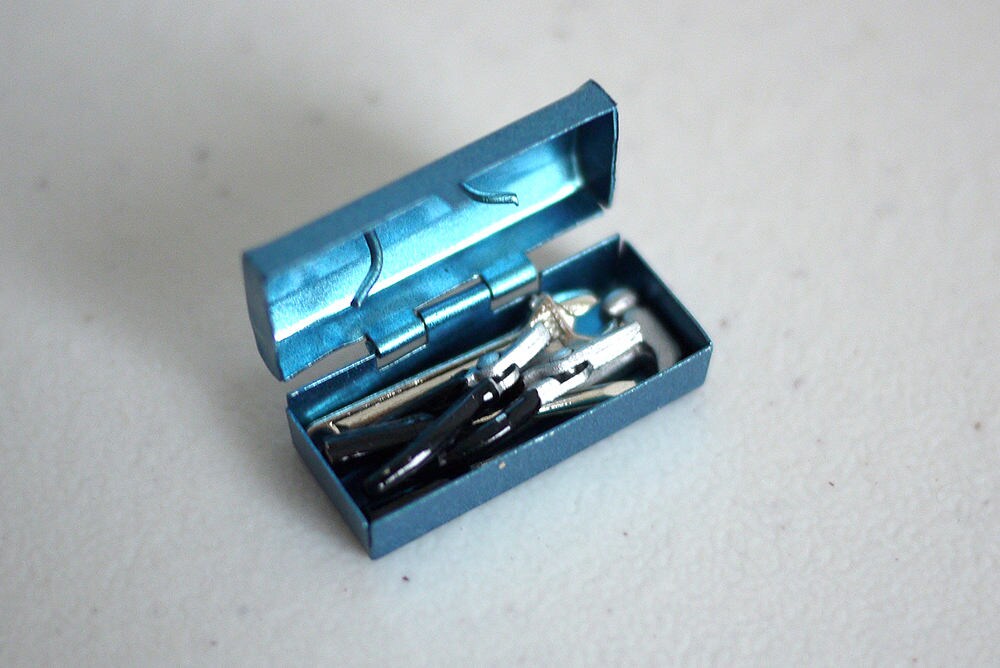 1:12 Scale Miniature Metal Tool Box with Tools, Set of 7, 1-3/16 inch long, DIY Dollhouse Supply (blue)