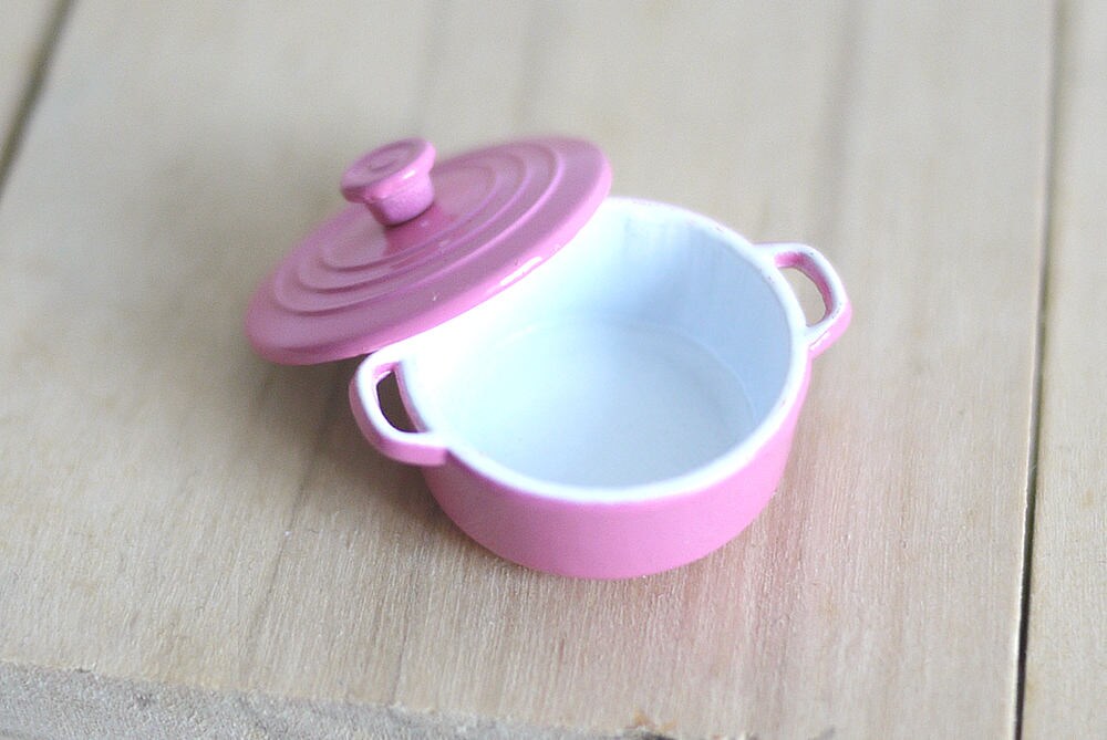 Dollhouse Supplies Metal Cooking Pot  dolls house 1 12 miniature Metal Cooking Pot A033