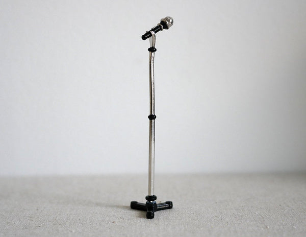 Dollhouse Miniature Microphone and Stand (Black) - C062