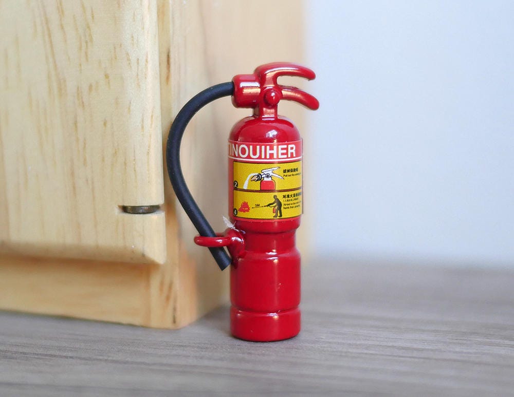 1:12 Scale Miniature Fire Extinguisher with Hose, 1-3/16 inch tall, DIY Dollhouse Supply (red)