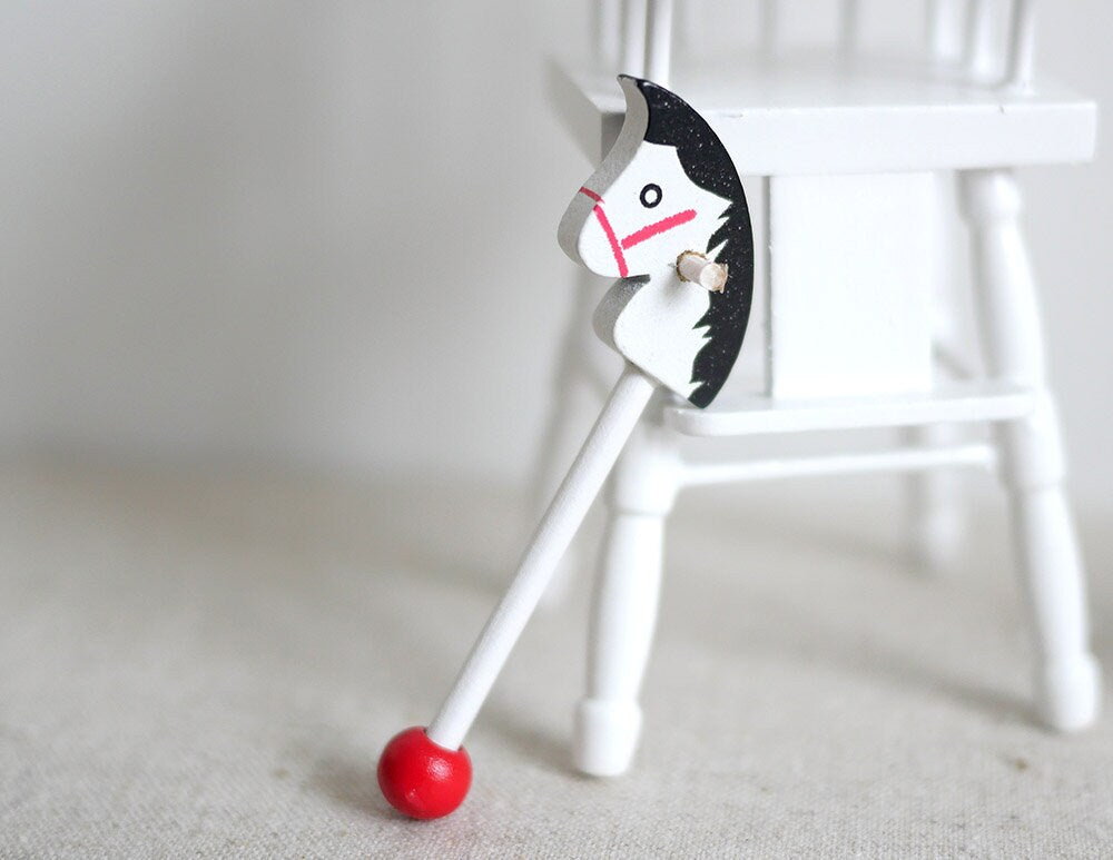 Dollhouse Supplies wooden horse infant 1 12th scale miniature - G069