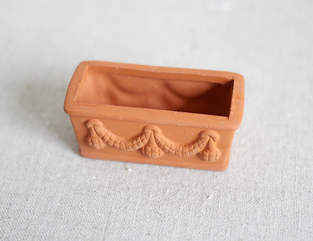 1:12 Scale Miniature Clay Rectangular Planter with Garland Relief, 1-15/16 inch long, DIY Dollhouse Supply