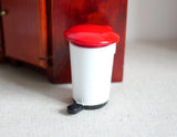 1:12 Dollhouse Supplies Miniature Garbage Bin Trash Can - D077