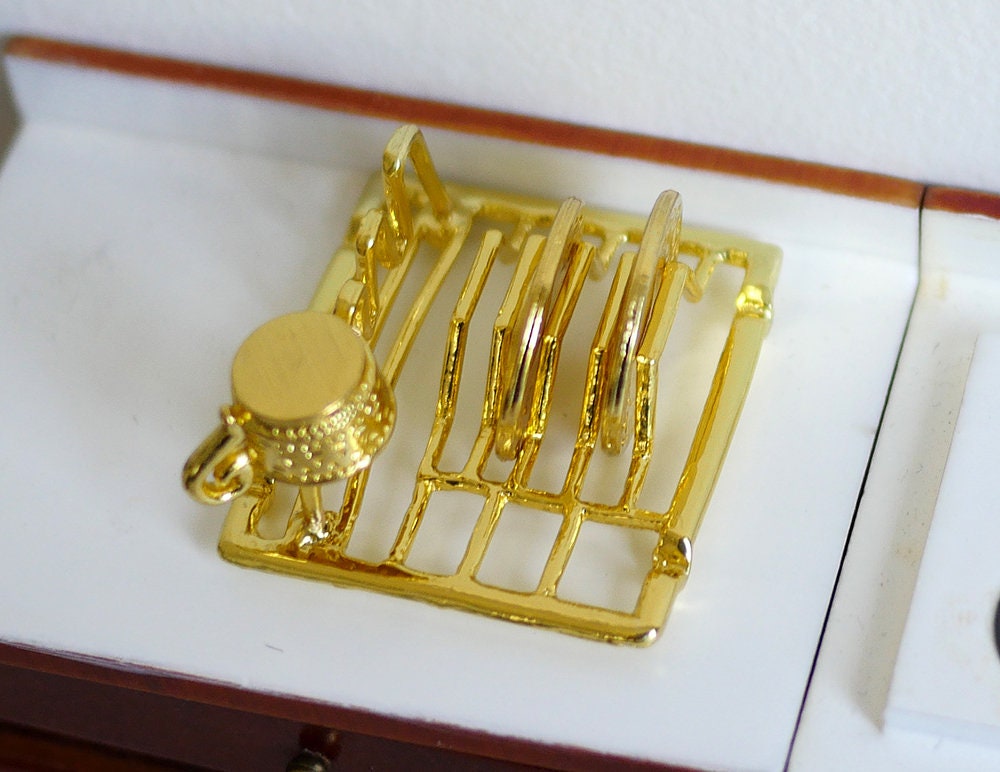 1:12 scale Dollhouse miniatures Dish Rack - F061