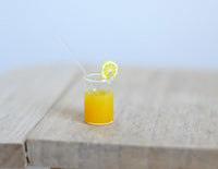 1:12 scale Dollhouse miniature glass of orange juice - E084