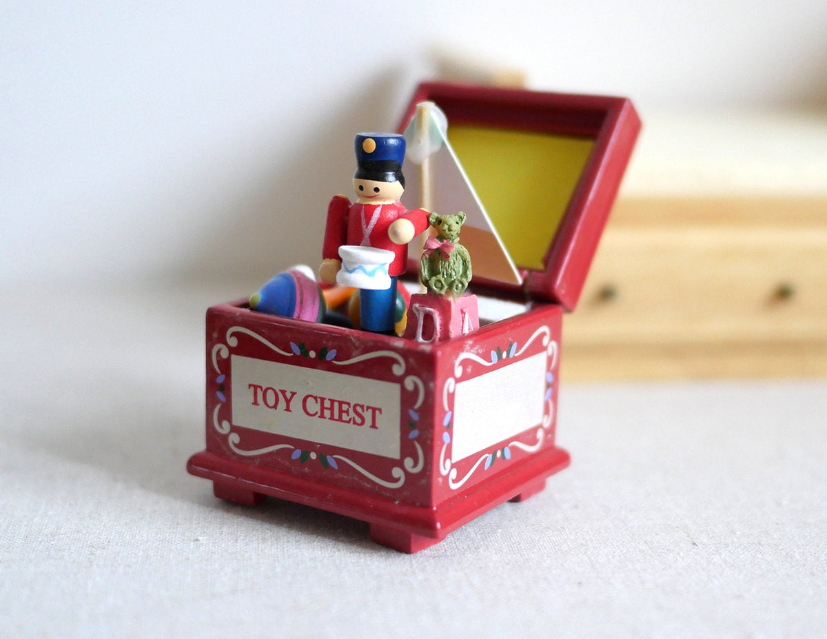 1:12 Scale Miniature Toy Chest with Toys, Open Lid, 2-3/4 inch tall, DIY Dollhouse Supply (red)