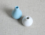 1:12 Dollhouse Miniature Vase set of 2 - B065