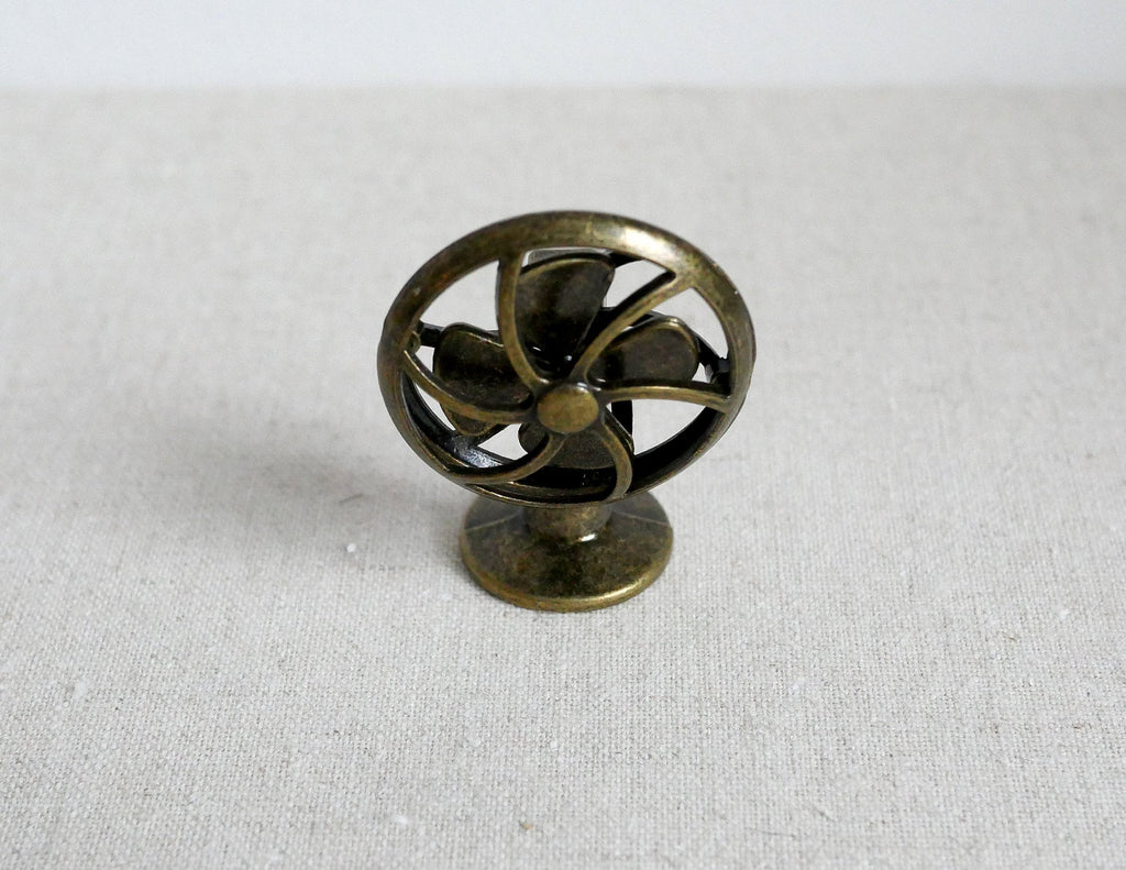 1:12 Scale Miniature Metal Old Style Desk Fan, 4 Blades, 5/8 inch tall, DIY Dollhouse Supply (antique gold)