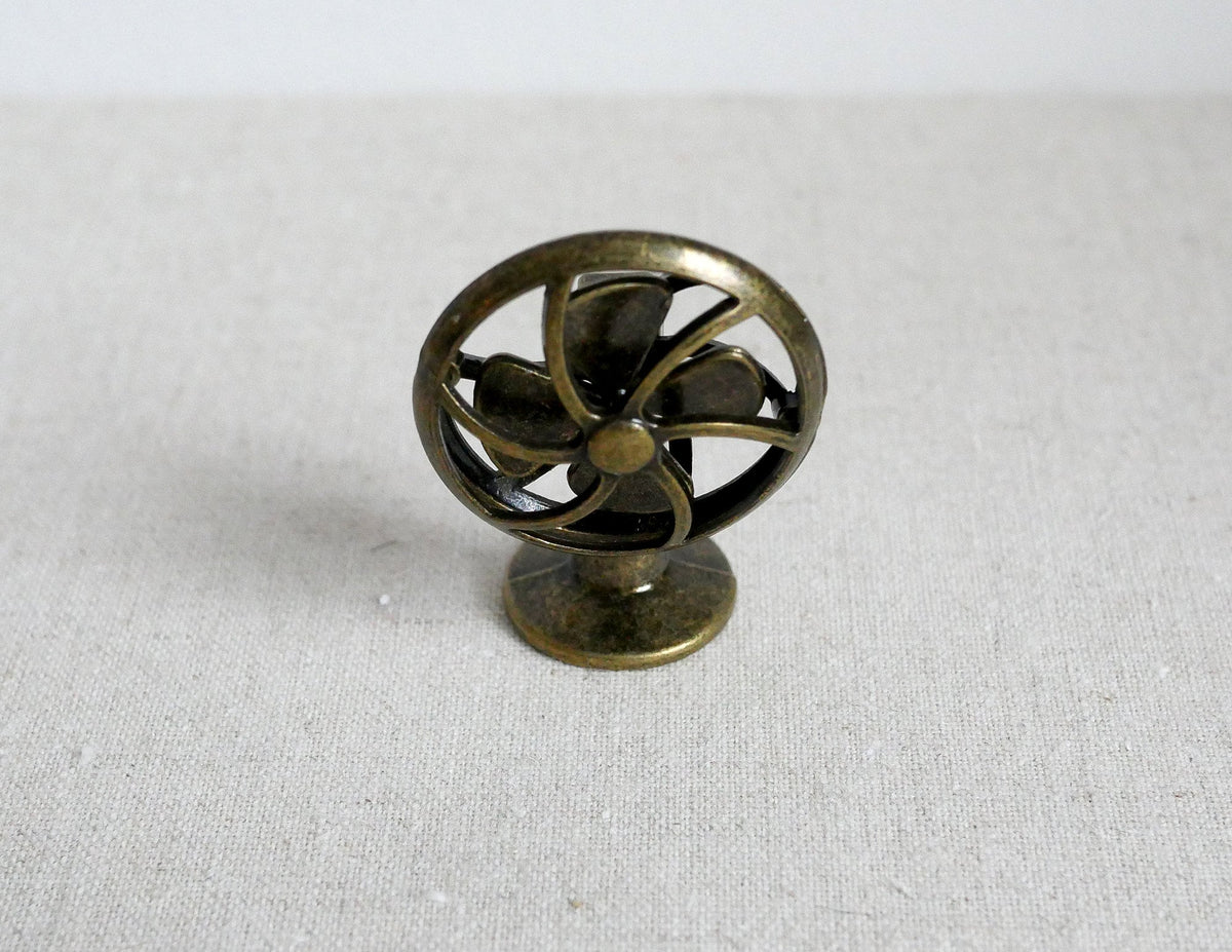 1:12 Scale Miniature Metal Old Style Desk Fan, 4 Blades, 5/8 inch tall, DIY Dollhouse Supply (antique gold)