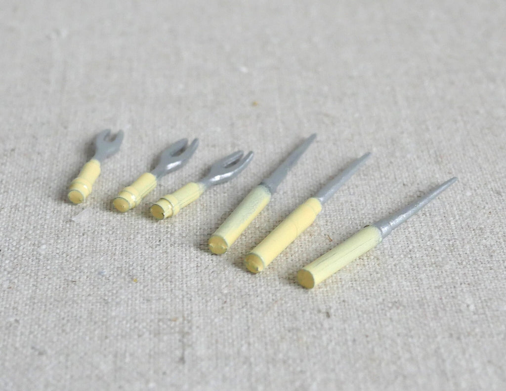 1:12 Scale Miniature Metal BBQ Grill Tools, Set of 6, 1-3/16 inch long, DIY Dollhouse Supply