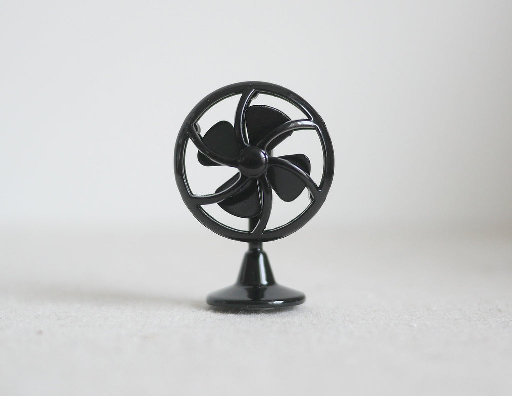 Dollhouse old style fan 1:12 scale miniature  (black) - C094