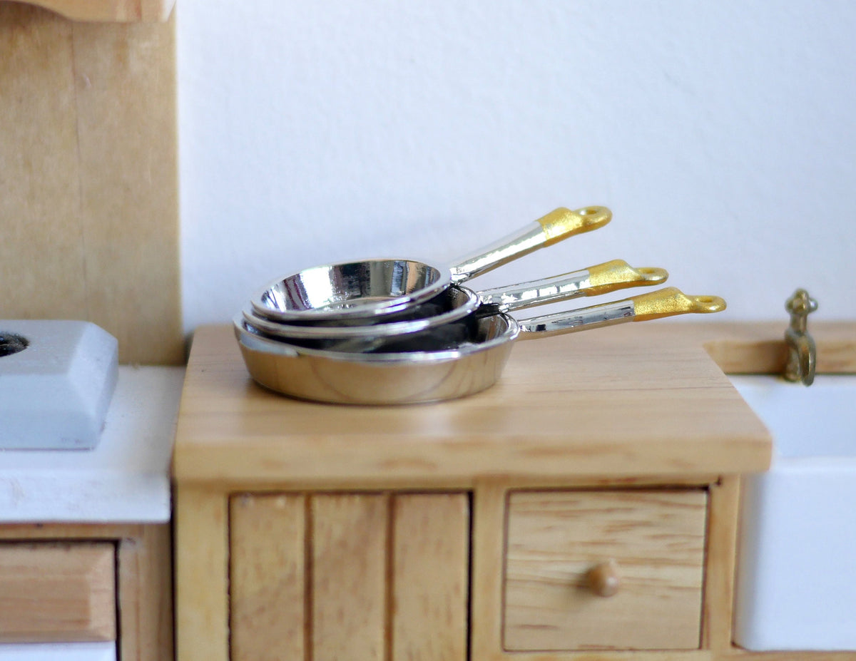 Dollhouse cooking pan cookware set dolls house 3-piece 1 12 miniature E037