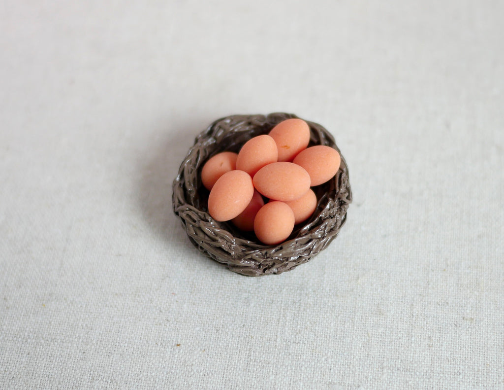 Dollhouse Supplies Miniature Fresh Eggs Ceramic Basket - E029