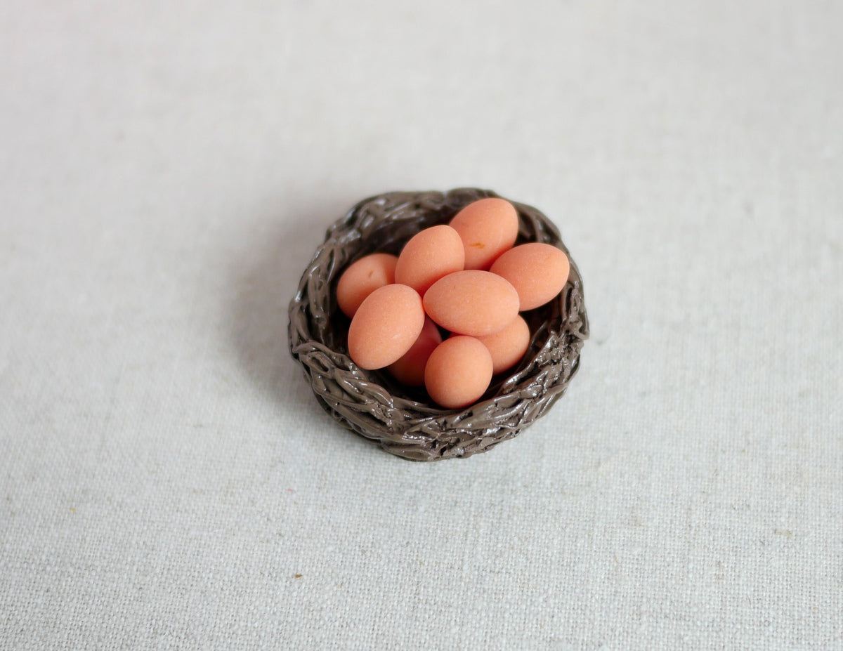 Dollhouse Supplies Miniature Fresh Eggs Ceramic Basket - E029