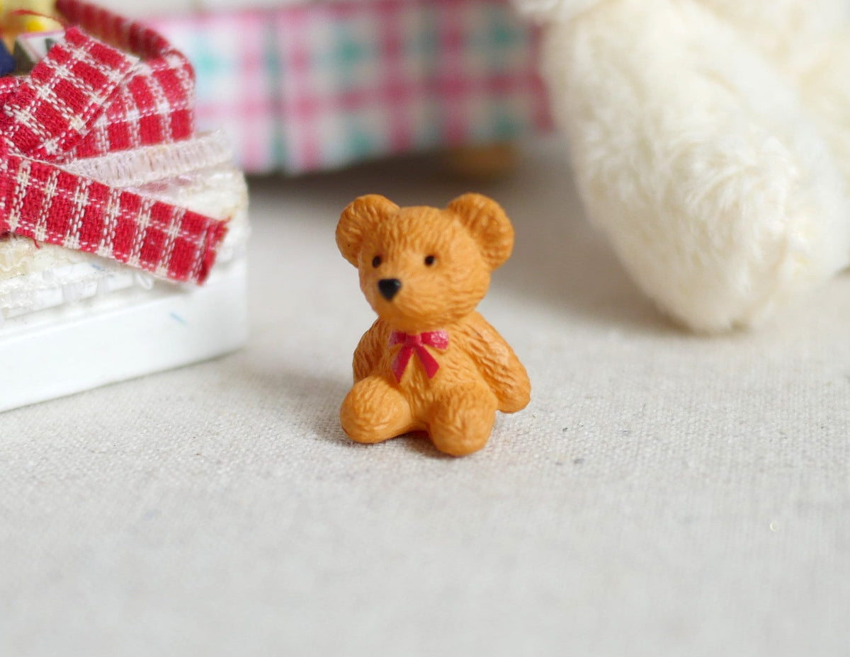 1:12 Dollhouse Supplies miniature SUPER Tiny Bear - H047