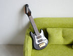 1:12 Dollhouse Supplies miniature guitar