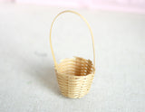 1:12 Dollhouse Miniature Handmade basket dolls house 1 12th scale miniature D046