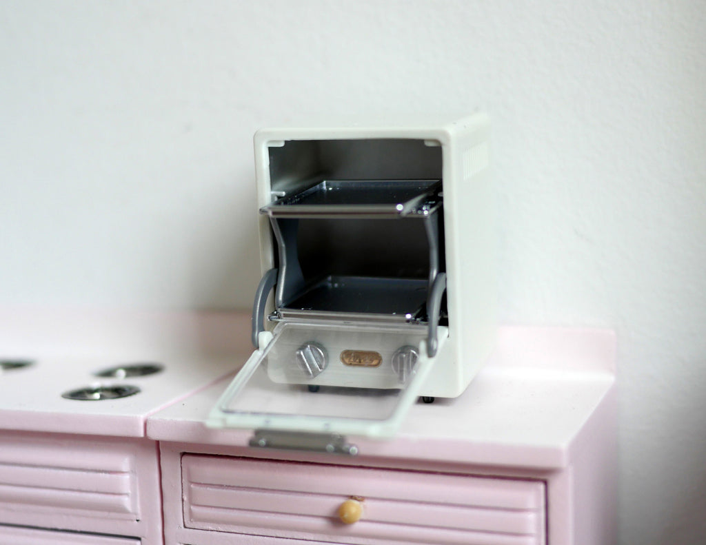 1:12 Scale Miniature Toaster Oven with Clear Door, Rack and Tray, 1-7/16 inch wide, DIY Dollhouse Supply (light gray)