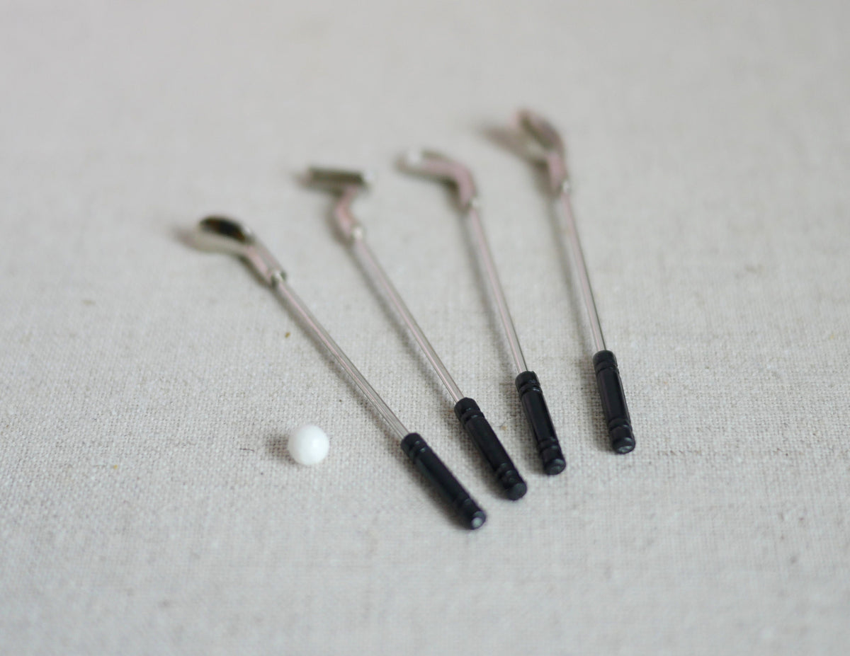 1:12 Scale Miniature Golf Clubs with Ball, Set of 5, 2-7/16 inch long, DIY Dollhouse Supply