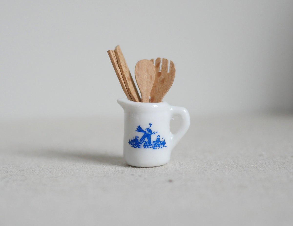 Miniature Wood Cooking Utensils and Ceramic Jar 1:12 Scale Dollhouse Kitchen Decor Set of 5 - A027