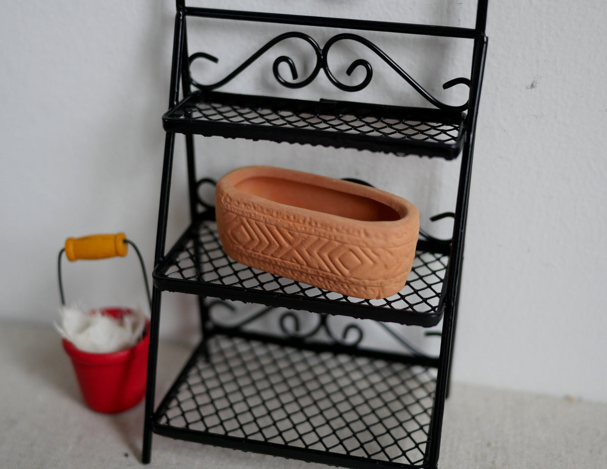 1:12 Scale Miniature Clay Oval Planter with Carved Lines, 1-3/4 inch long, DIY Dollhouse Supply (terracotta)