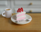 1:12 Dollhouse Supplies miniature a piece of cake (Glued together) Plate - 2.5cm(L) - E032