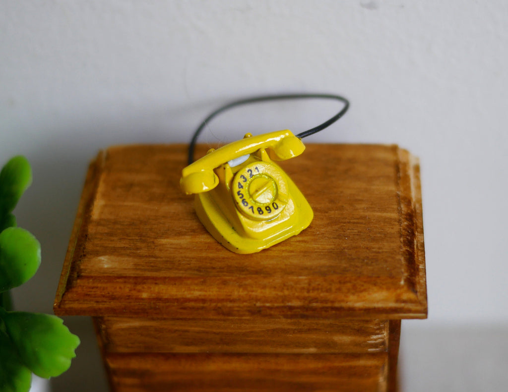 Dollhouse Supplies rotary dial telephone doll house metal phone 1 12th scale miniature - E063