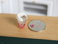 Dollhouse Miniature smoothie drink with white lid 1.8cm(H) x 1.4cm(W) - E094