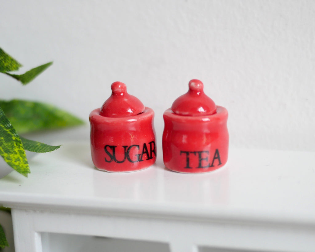 1:12 Scale Miniature Ceramic Kitchen Canisters with Lids, Set of 2, 1 inch tall, DIY Dollhouse Supply (red)