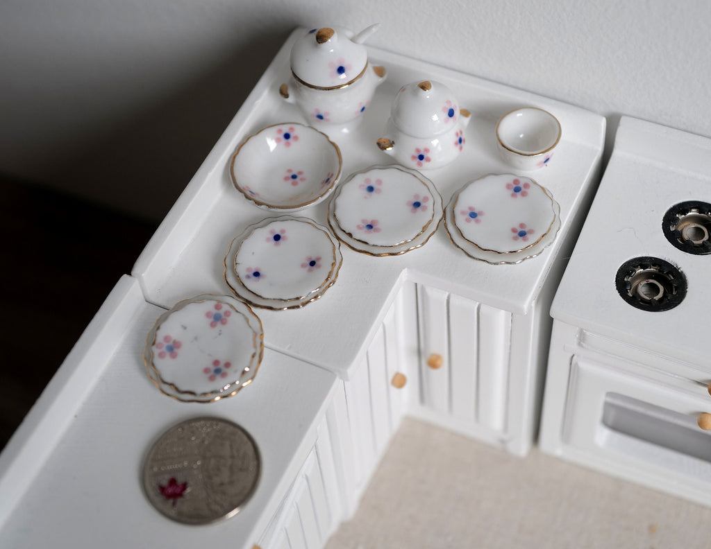 1:12 Scale Miniature Porcelain Dinner Set, Pink Floral Pattern, Set of 12, DIY Dollhouse Supply (white)