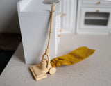 Dollhouse Supplies Miniature  Vacuum Cleaner 1:12 Dolls House, D075