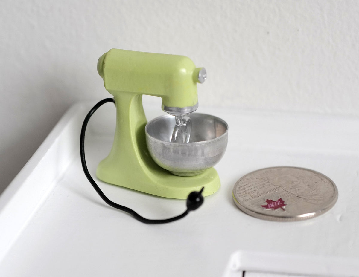 1:12 Scale Miniature Stand Mixer, 1-1/4 inch tall, DIY Dollhouse Supply (green)