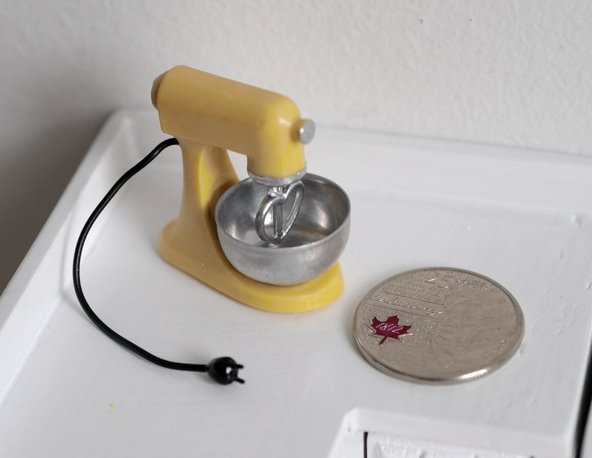 1:12 Scale Miniature Stand Mixer with Bowl, 1-1/4 inch tall, DIY Dollhouse Supply (yellow)