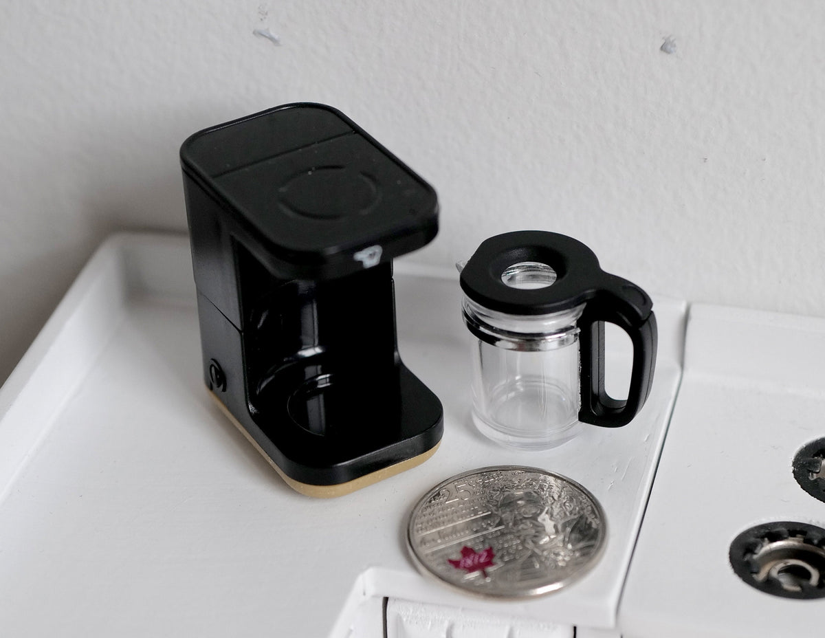 1:12 Scale Miniature Drip Coffee Maker with Glass Carafe, 1-7/16 inch tall, DIY Dollhouse Supply (black)