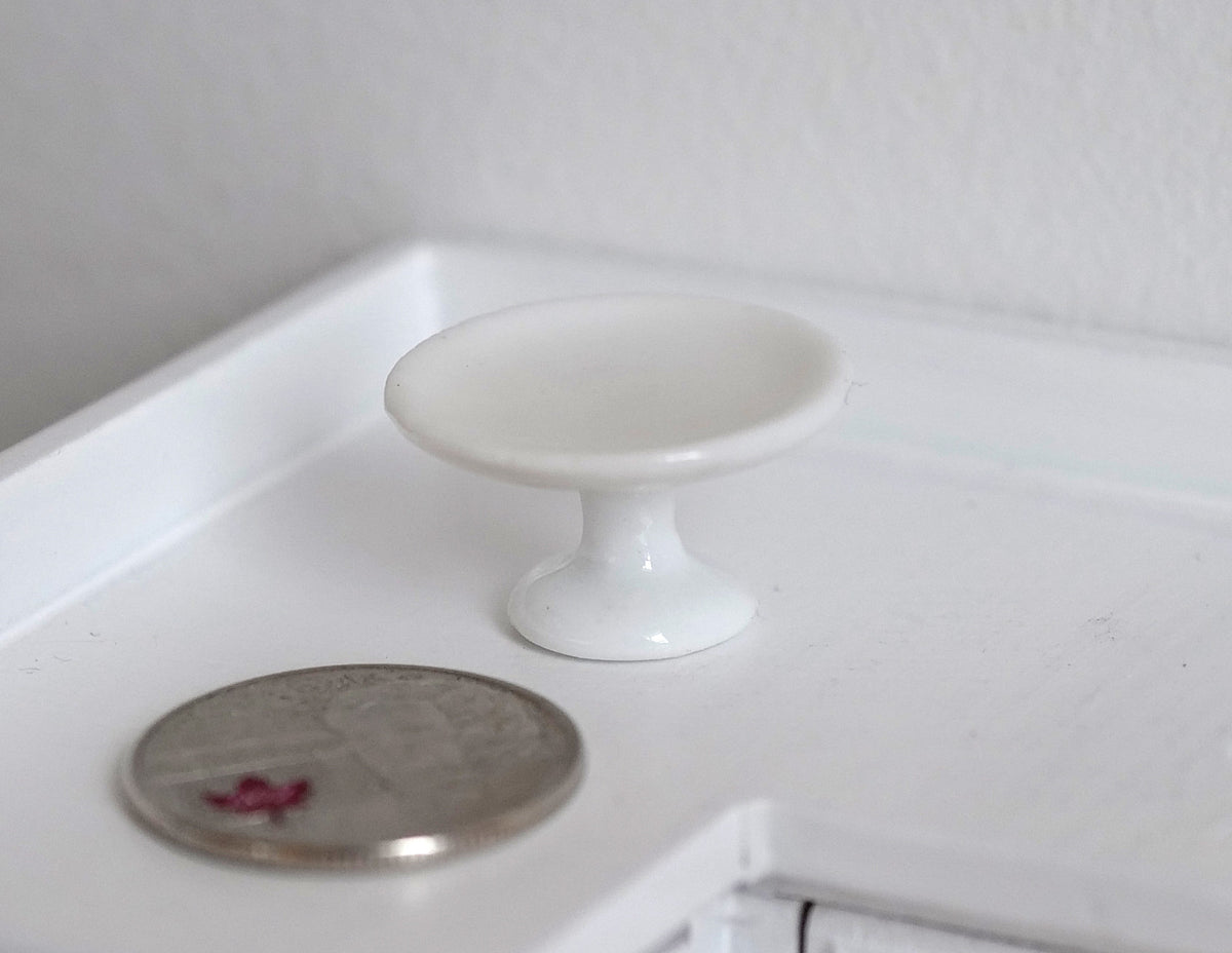 Dollhouse Supplies serving stand dolls house serving platter stand 1 12 scale miniature - A031