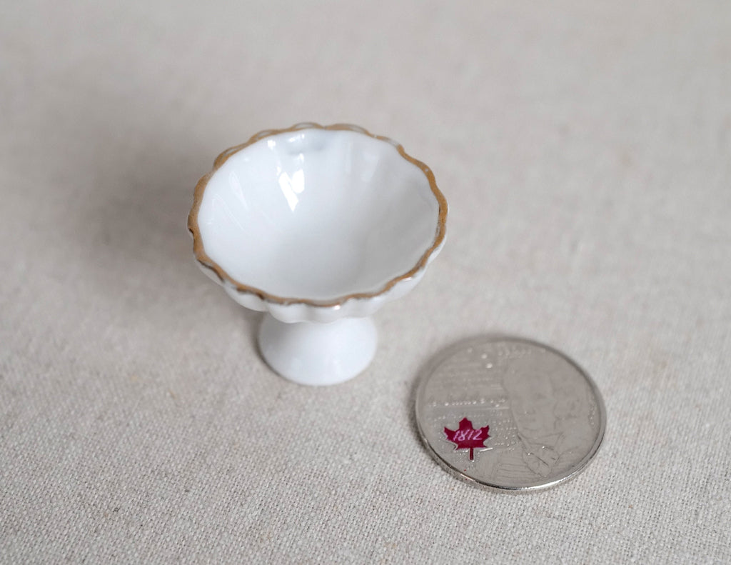 1:12 Dollhouse Supplies serving stand dolls house serving platter stand 1 12 scale miniature - A034