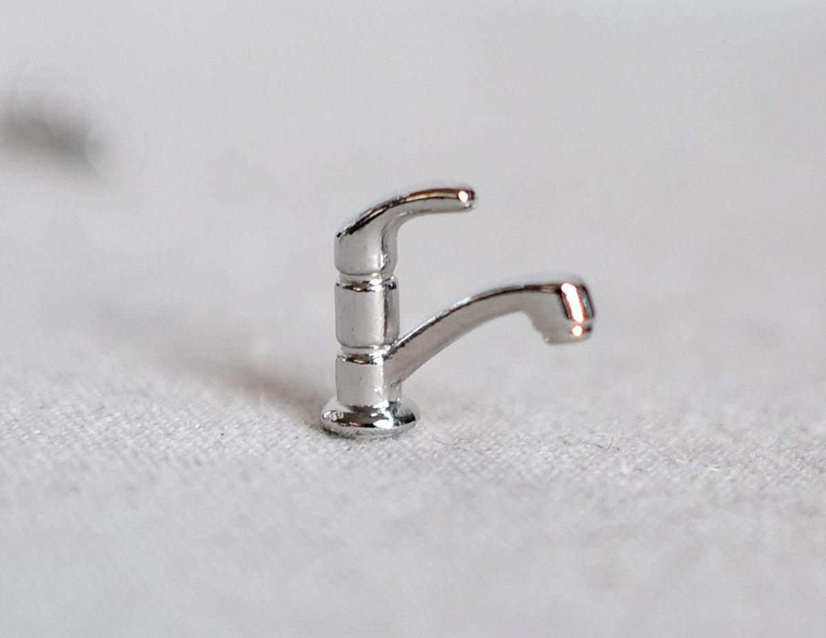 1:12 Scale Miniature Chrome Single Lever Faucet, Gooseneck Spout, 9/16 inch tall, DIY Dollhouse Supply (D)
