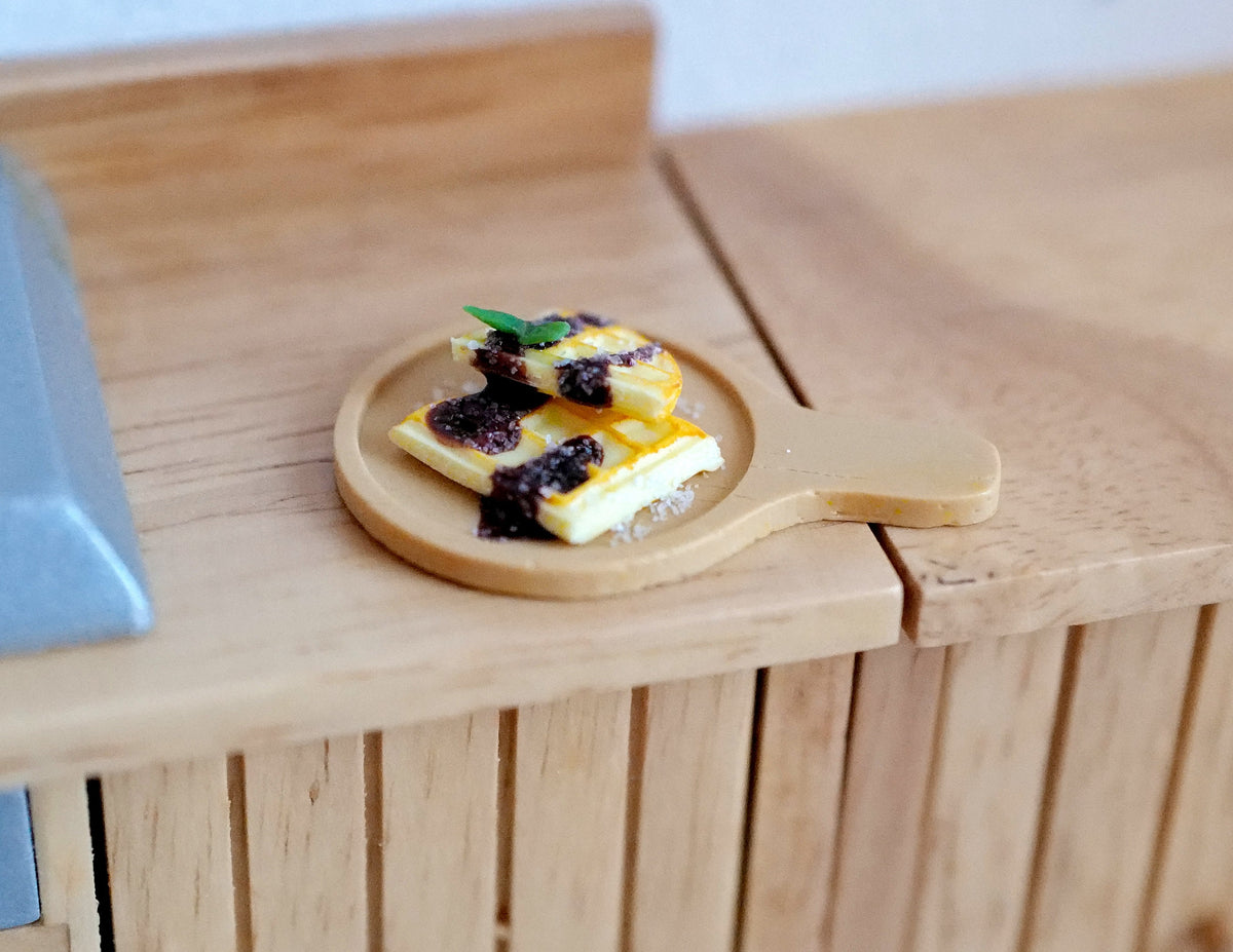 1:12 Scale Miniature Chocolate Waffle with Banana Slices on Round Serving Board, 1-7/16 inch long, DIY Dollhouse Supply