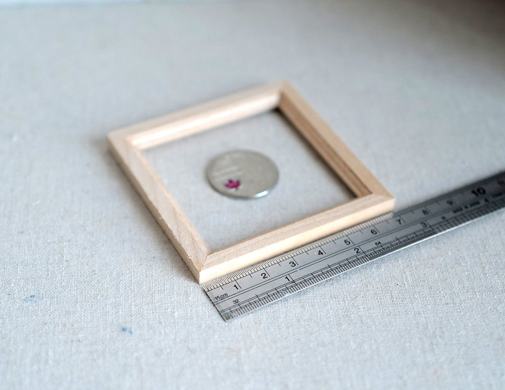 1:12 Scale Miniature Unpainted Wood Square Picture Frame, 2-3/4 inch square, DIY Dollhouse Supply