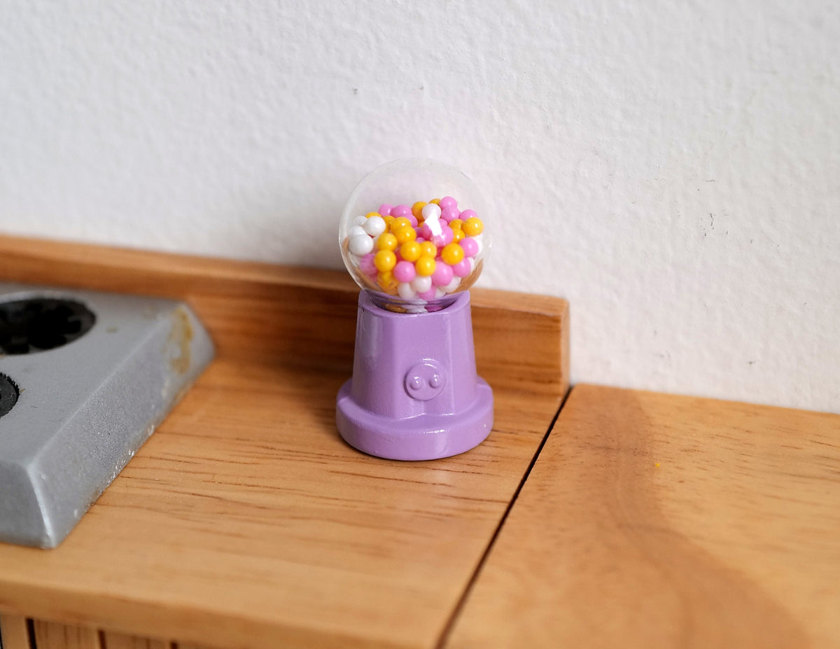 1:12 Scale Miniature Metal Tabletop Gumball Machine, 1-3/16 inch tall, DIY Dollhouse Supply (lilac)