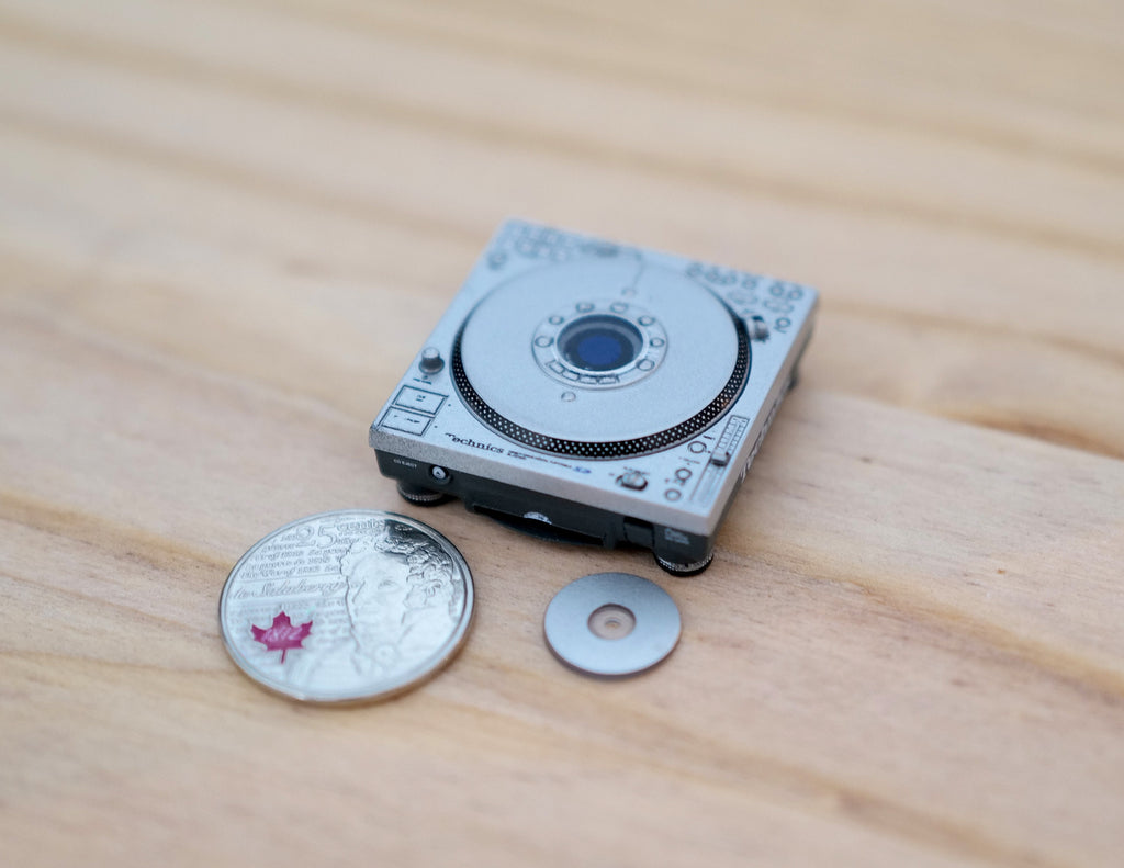 1:10 Scale Miniature Turntable, 1-5/16 inch wide, DIY Dollhouse Supply (silver gray)
