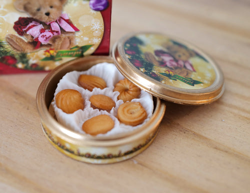 1:12 Scale Miniature Butter Cookie Tin with Box, 7 Cookies, 1-1/2 inch dia., DIY Dollhouse Supply (gold)