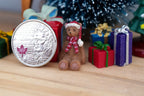 Miniatura a escala 1:12 de osito de peluche navideño con bufanda roja, extrapequeño, 13/16 inch de alto, suministros DIY para casa de muñecas (marrón)