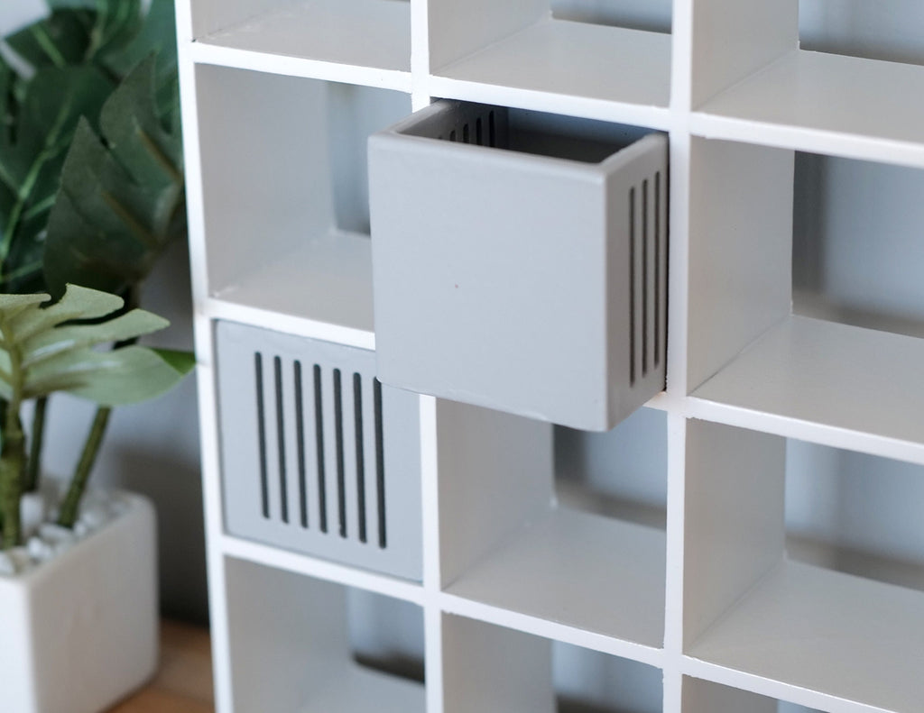 1:12 Scale Miniature Wood Storage Crates, Set of 2, Slatted Sides, 1-7/16 inch tall, DIY Dollhouse Supply (gray)