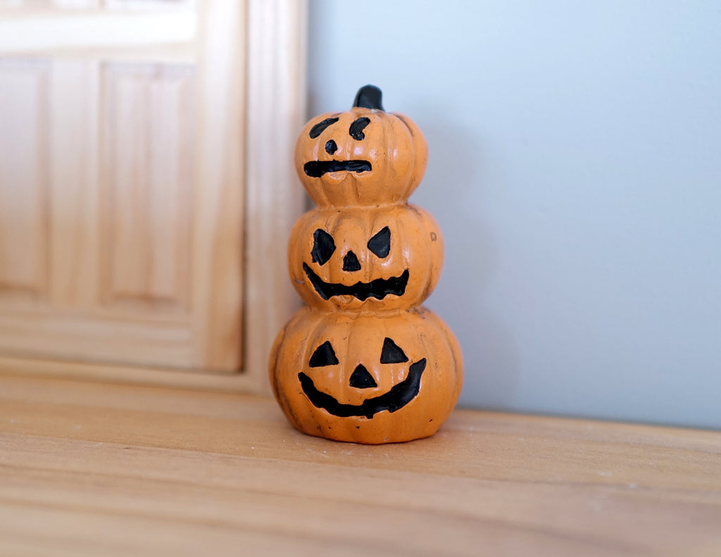 1:12 Scale Miniature Halloween Pumpkin Stack, 3 Carved Pumpkins, 2-3/8 inch tall, DIY Dollhouse Supply