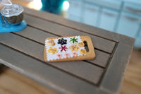 1:12 Dollhouse kitchen accessories miniature cutting board with baking paper and cookies - G071